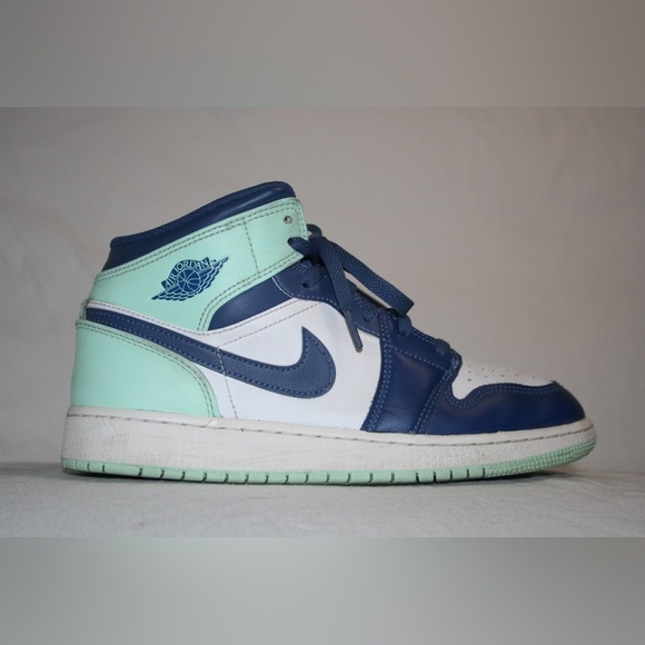Nike "Blue Mint/Mystic Navy" Air Jordan 1 Mid GS Youth 6.5 - Picture 4 of 9